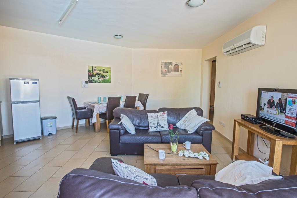 Napiana Apartments Aya Napa Dış mekan fotoğraf